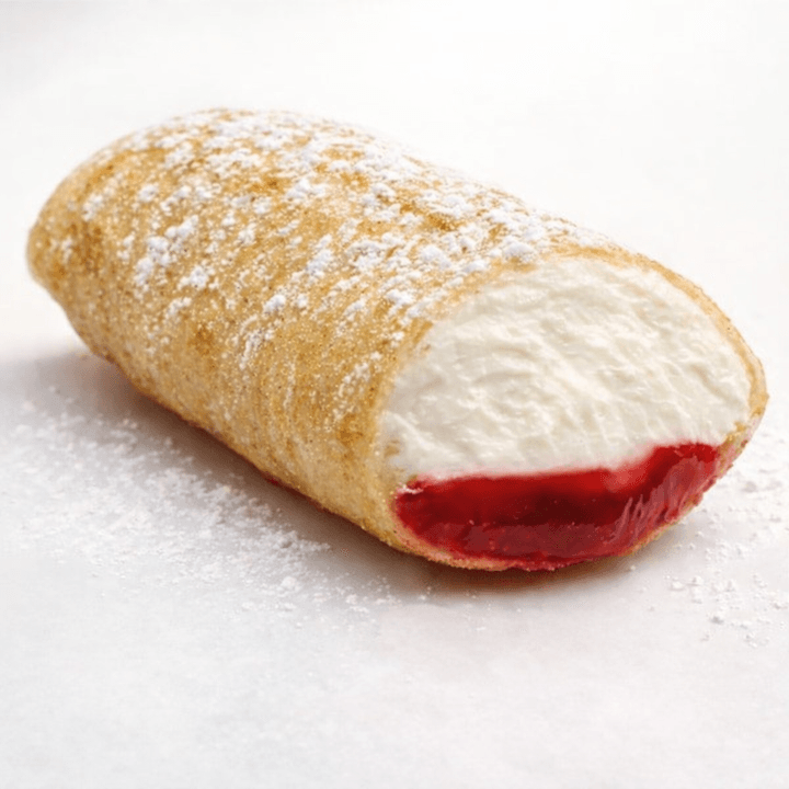 🍓🔥 Hot Raspberry Cheesecake Roll